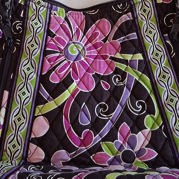 Vera Bradley Quilted Multi Colored Floral Pattern Shoulder Bag - Picture 8 of 11